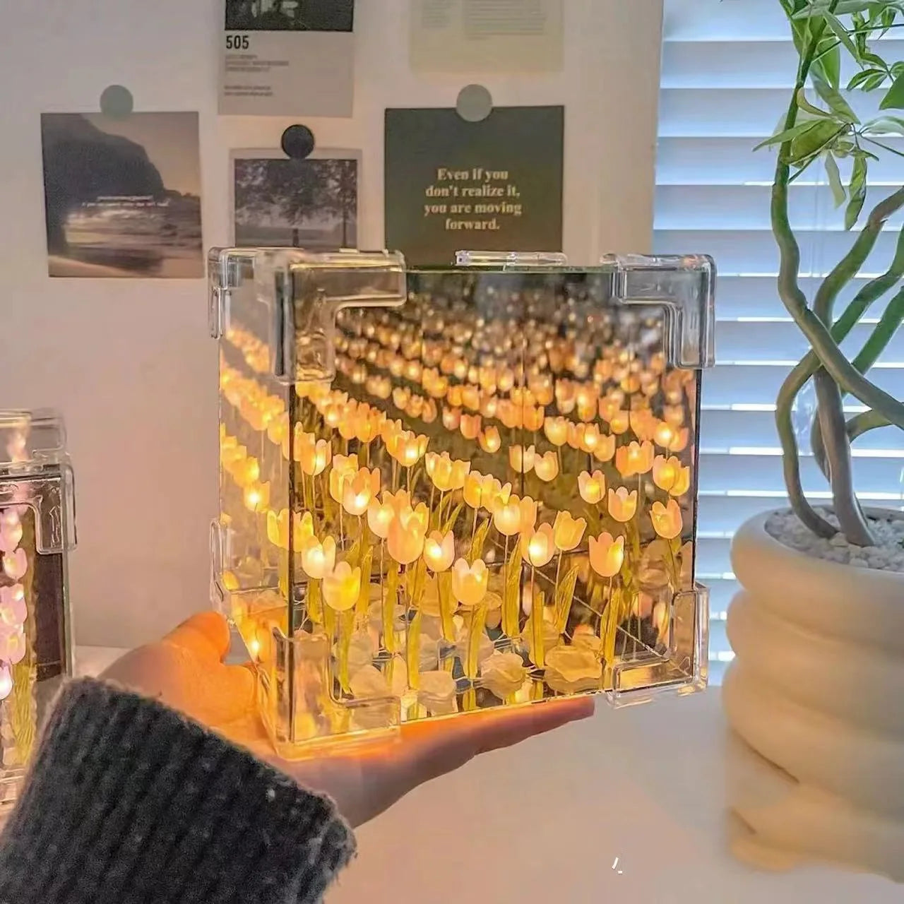 DIY Tulip Mirror Cube Lamp